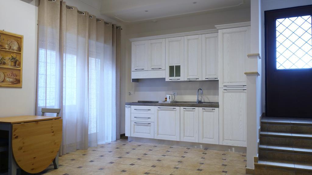 Eleonora'S Apartment Рим Экстерьер фото