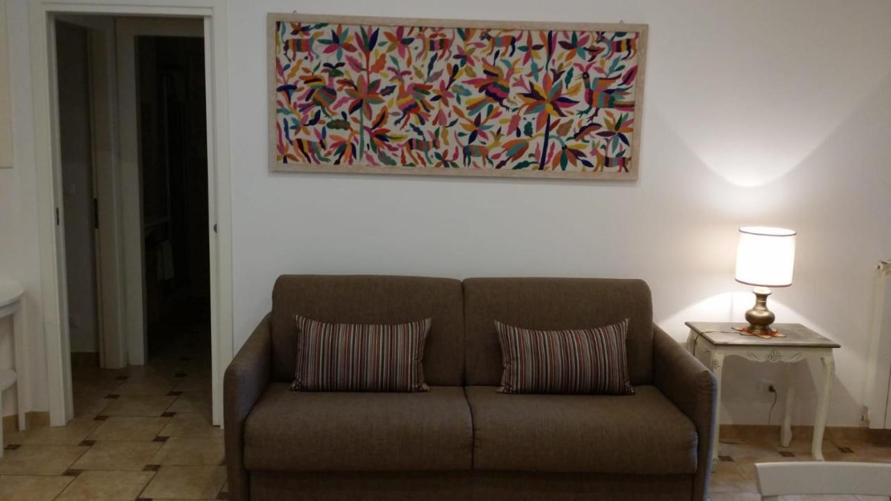 Eleonora'S Apartment Рим Экстерьер фото